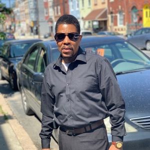 Meet your Posher, Robert